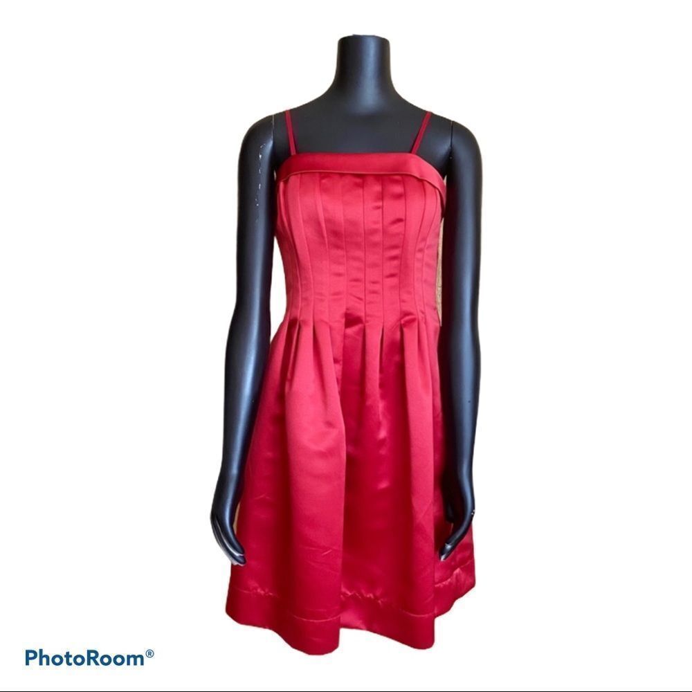 NWT! BCBG PARIS red satin pleated lined dress 8